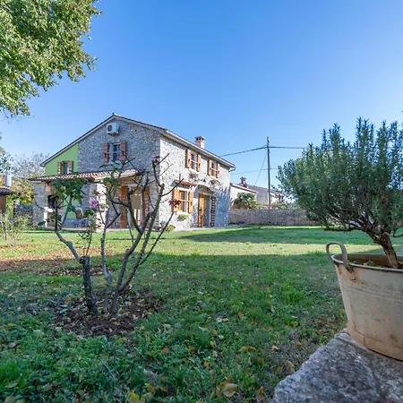 Valverana, With A Bike To The Beach. Bikes Provided! Holiday home Sisan