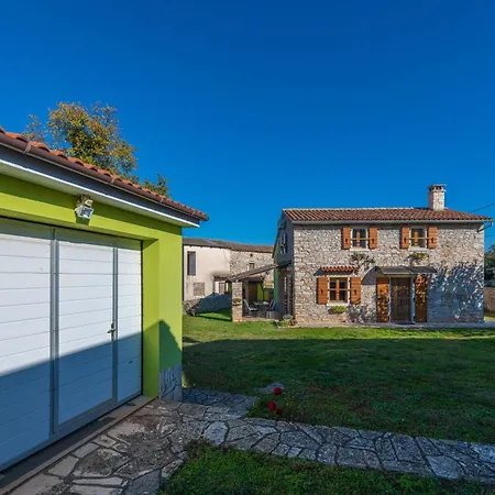 Valverana, With A Bike To The Beach. Bikes Provided! Holiday home Sisan