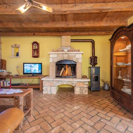 Valverana, With A Bike To The Beach. Bikes Provided! Holiday home